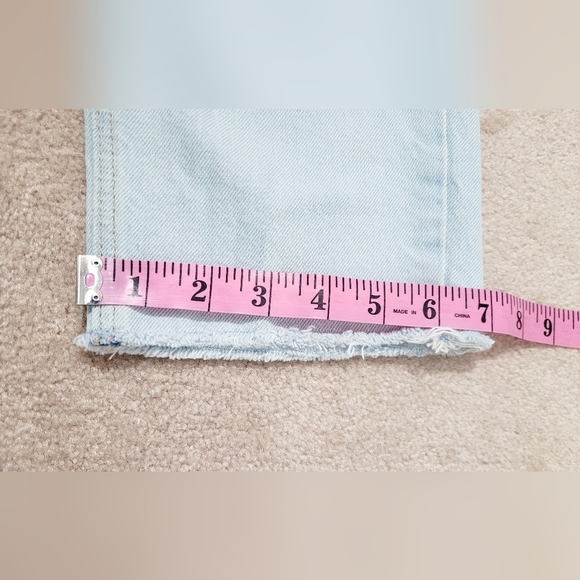 Old Navy High Rise Slouchy Straight Jeans Light Wash 100% Cotton Women’s Size 4 - Picture 10 of 13